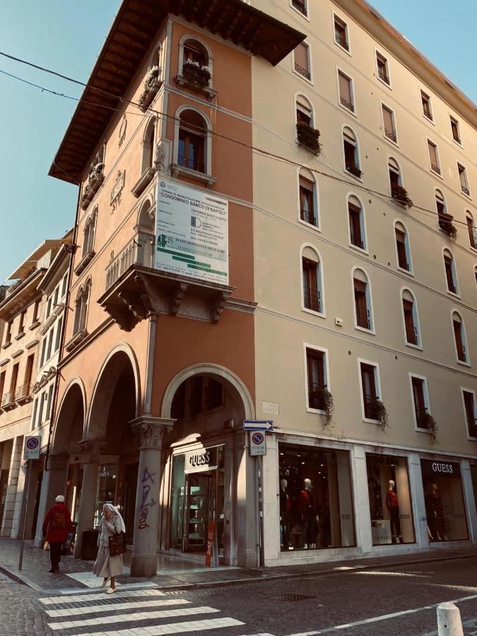 Dimora Del Teatro Hotel Treviso Buitenkant foto